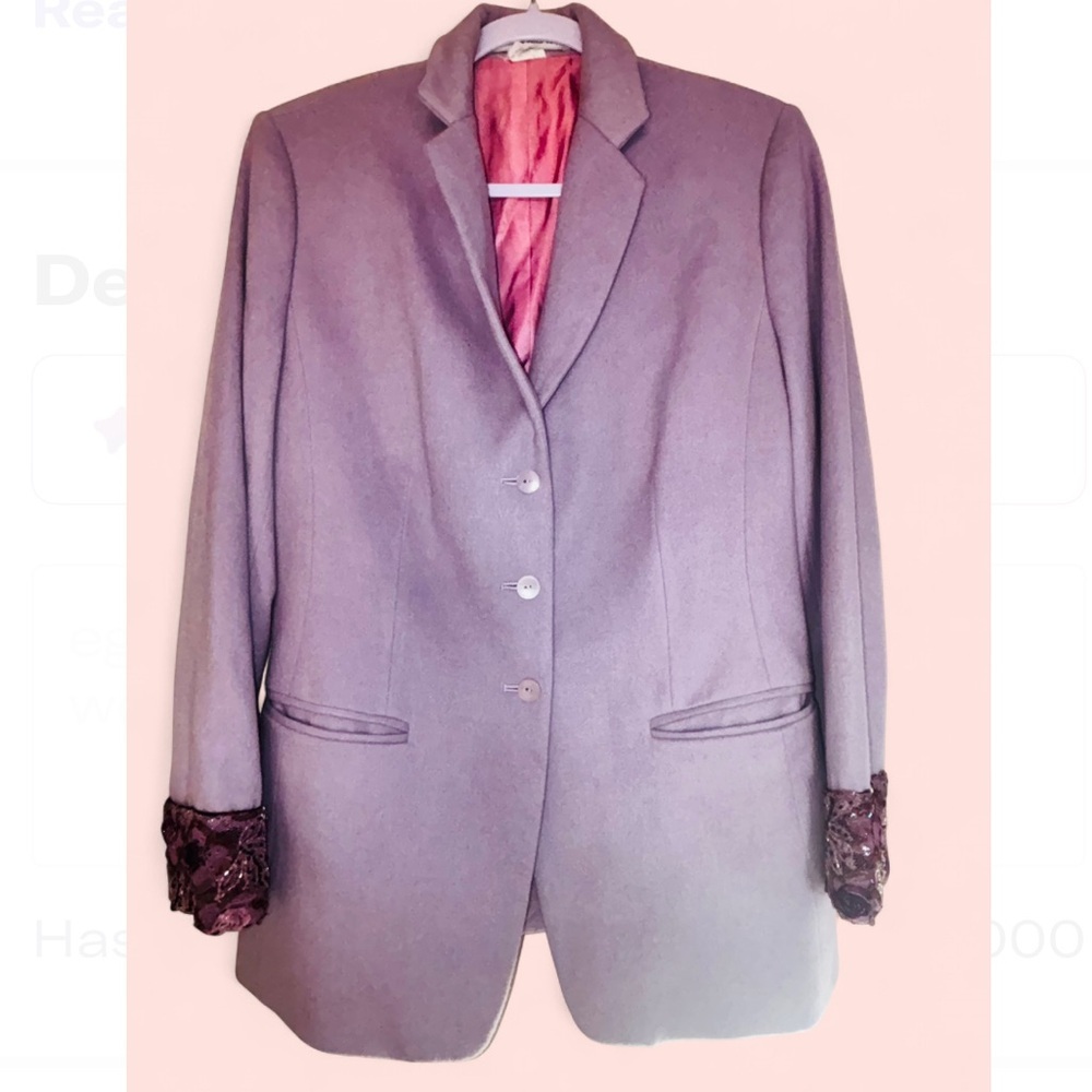 Elegant Lavender  Women's Blazer, Features Embellished Sleeves.